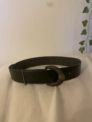 Bälte  - Jätte snyggt bälte! SKICKA GÄRNA PRISFÖRSLAG 