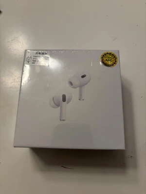 AirPods gen 2 PRO - Säljer ett par oöppnade AirPods 2 PRO för  väldigt bra kvalitet vid frågor hör av dig 
