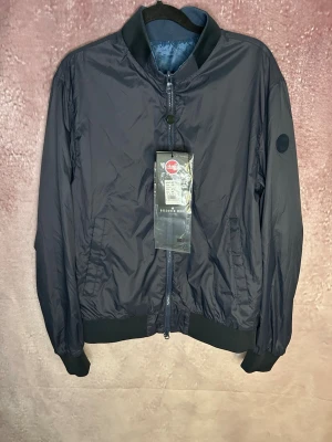 Helt ny Colmar jacka - Helt ny med tags | Size 48 = S | fraktar inom 24 timmar | för att köpa klicka ”köp nu” | vid frågor eller funderingar är det bara att skicka ett meddelande | följare får bättre rabatter🙌