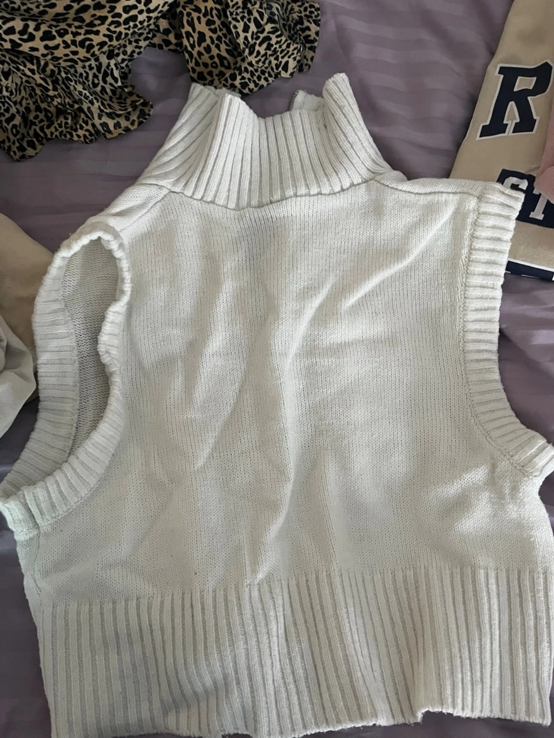 Vit stickad väst från Divided H&M - 1