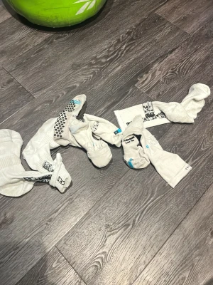 Skillsocks - 2 apr skillsocks och två extra
