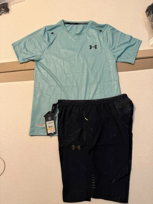 under Armour set stl L passar M - Helt ny den passar M färg: turkos