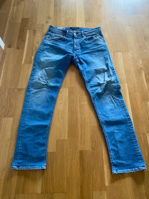 Replay Grover jeans - Snygga fräscha replay grover jeans. Storlek: 32/32. Skriv om du har frågor😁Grover är en straight modell 