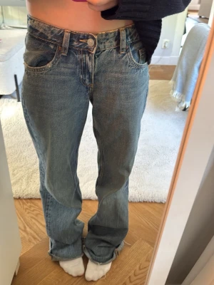  baggy jeans  - Snygga baggy jeans ifrån Zara💕 fattade it riktigt storleken men ja😌