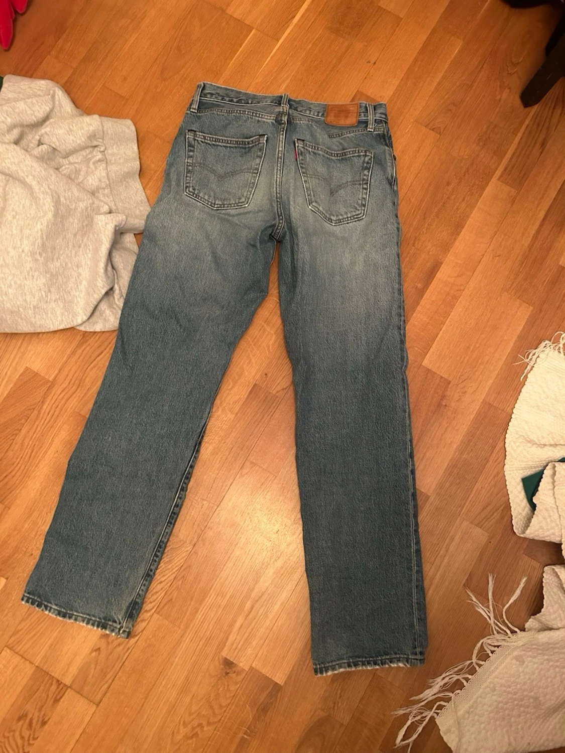 Blå raka jeans från Levi's - 1