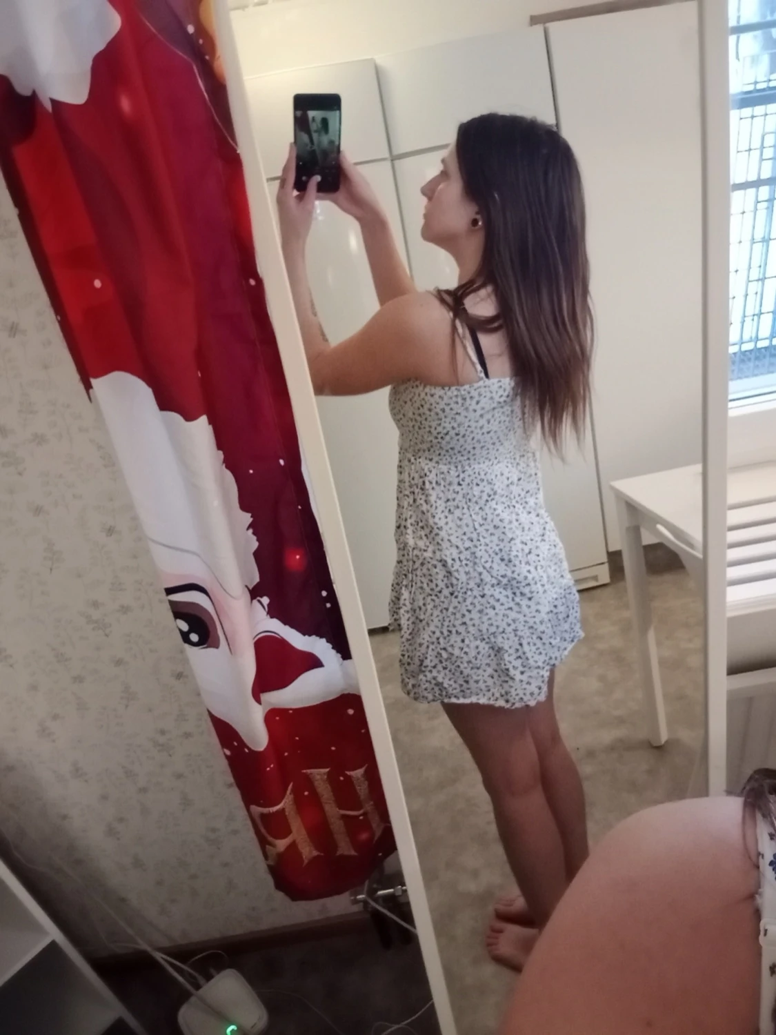 Vit blommig klänning  - 2