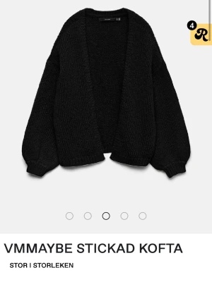 Kofta - Säljer denna mysiga kofta🥰 Skriv för fler frågor/bilder🫶🏼🥰