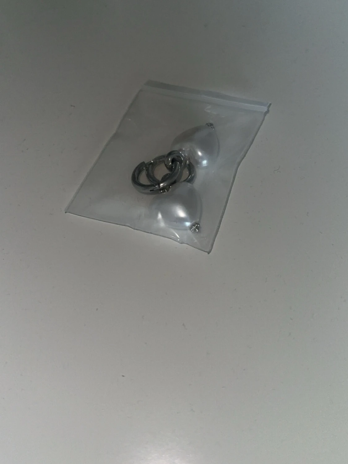 WOS örhängen med pärlhjärtan - 2