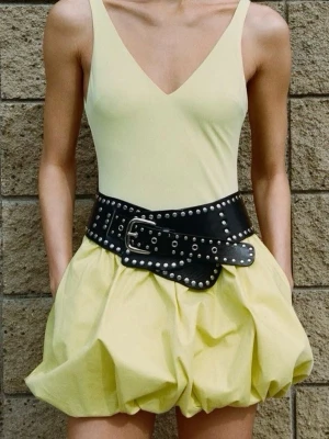 Zara Klänning - Superfin klänning från Zara som inte säljs längre💕💕