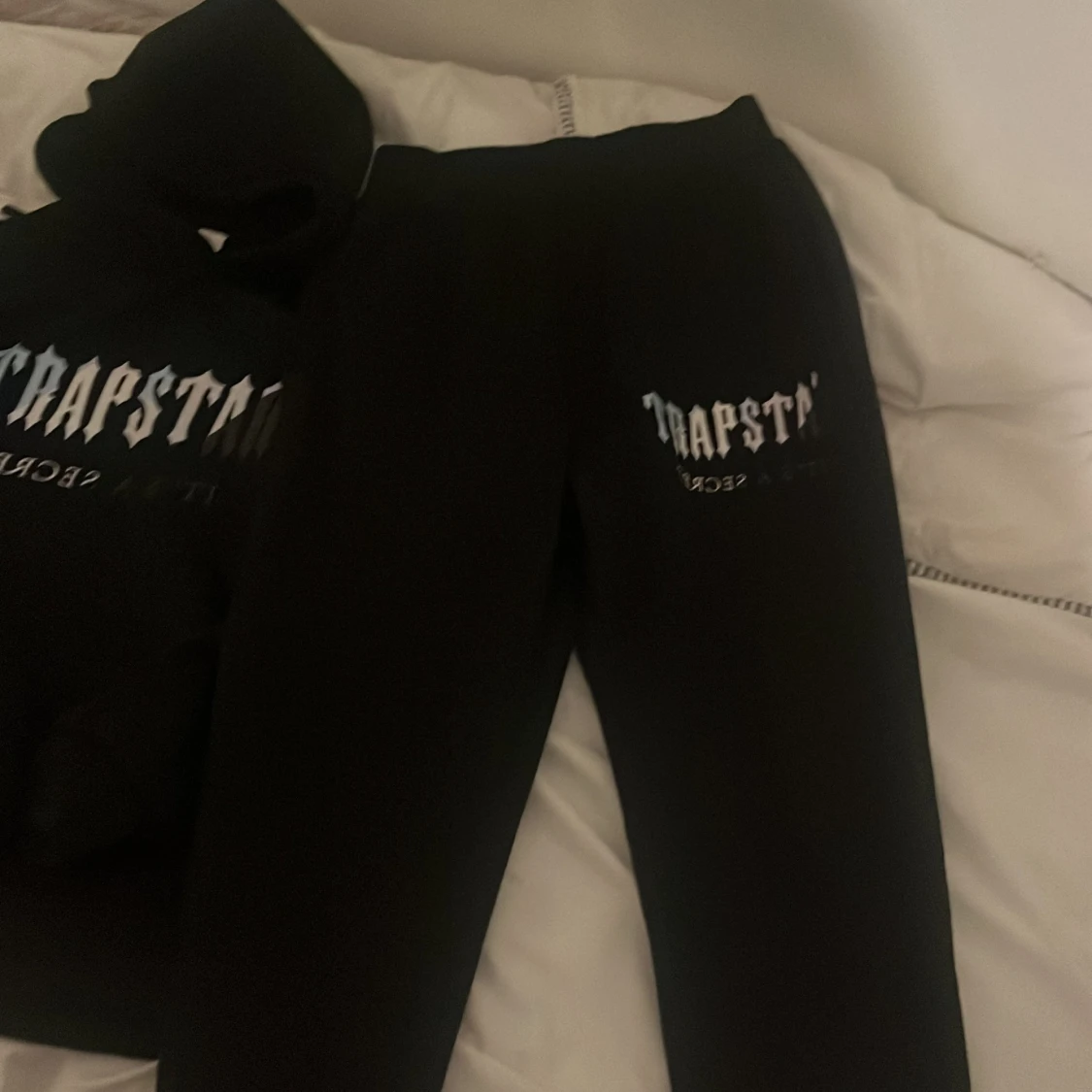 Svart Trapstar hoodie med tryck - 3