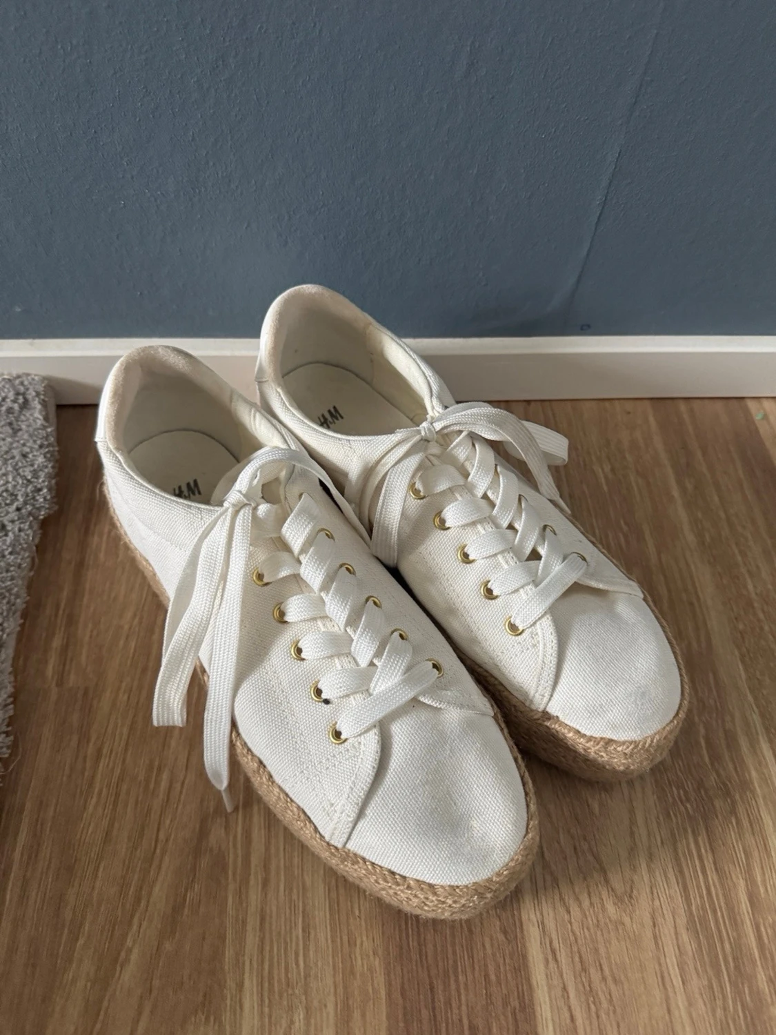 Vita platåsneakers med jutesula - 1