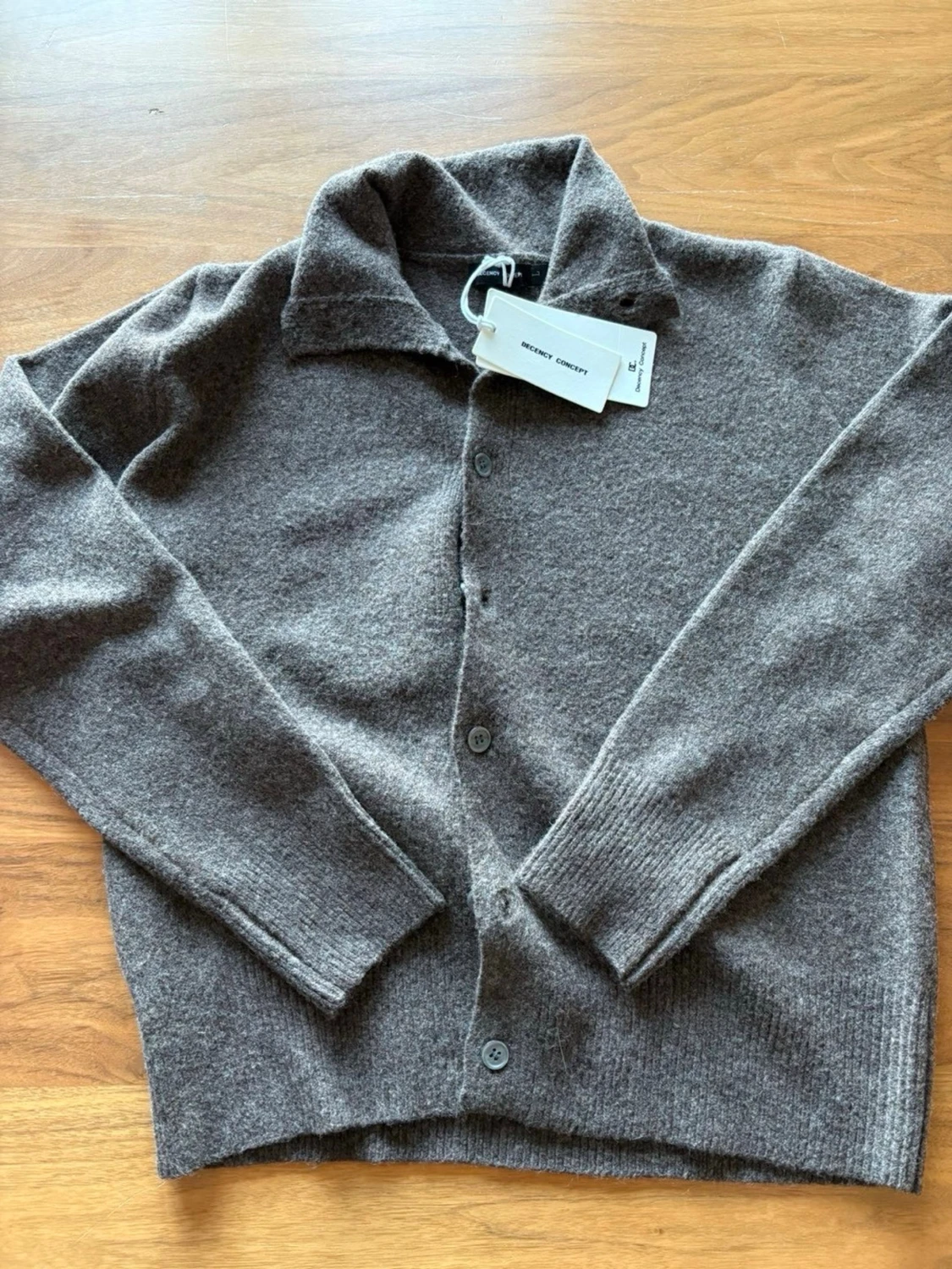 Brun cardigan Decency Concept