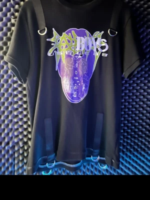 Sadboys T Shirt - Riktigt sjuk sadboysgear t shirt köpt 2019 från en gammal kollektion! Väldigt rare och extremt fet! 100% äkta fler bilder kan lösas i DM🙏