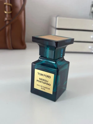 Tom Ford parfym  - Används inte längre har endast använts några gånger. Är i 30ml 