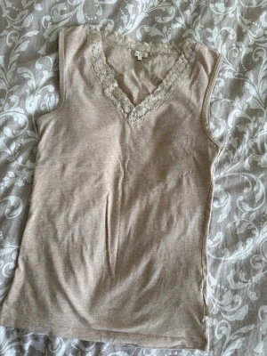Bik Bok top - Size M
