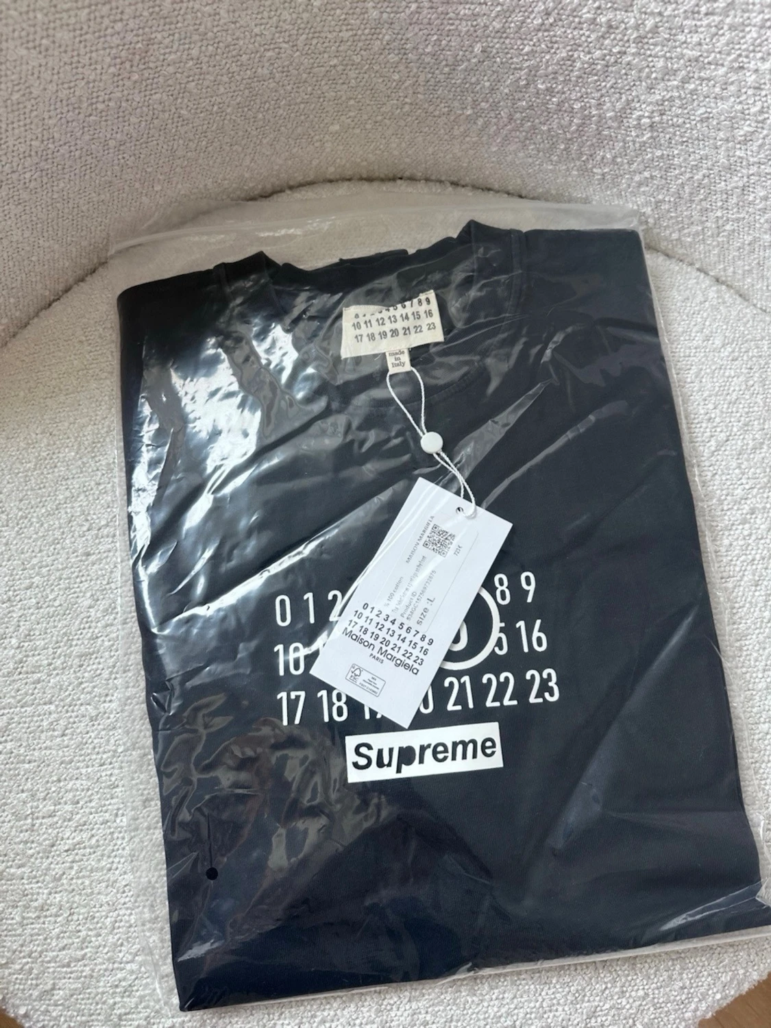 Supreme  - 4
