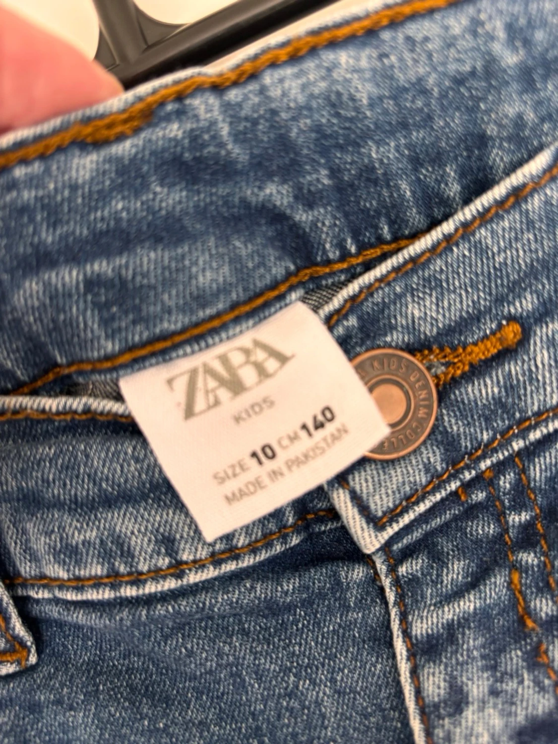 Blå jeansshorts med slitningar, Zara, strlk 140 - 2