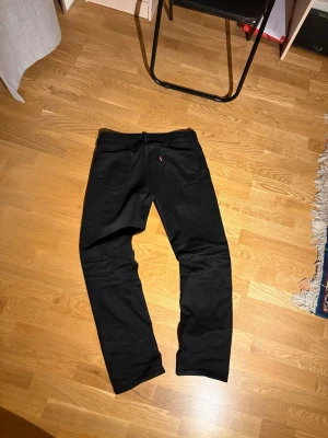 Levi's 514 - Levis 514 (straight) 32/32. Bra skick, inga defekter.