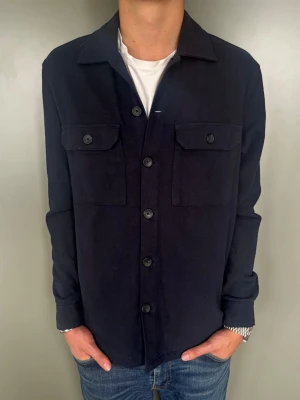Massimo Dutti Overshirt  - Storlek: L | skick: 10/10 | Nypris: ca 1400kr