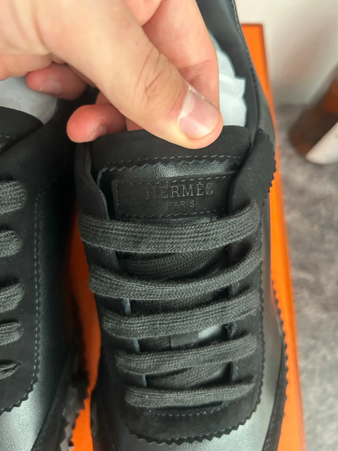 Svarta sneakers med unik sula - 5