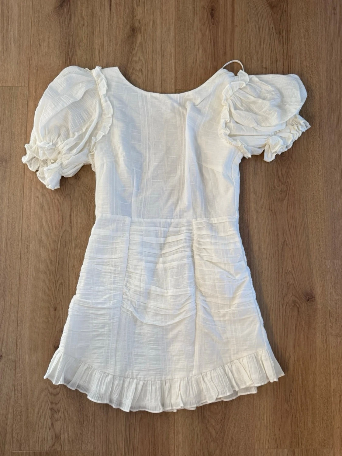 Vit klänning - 2