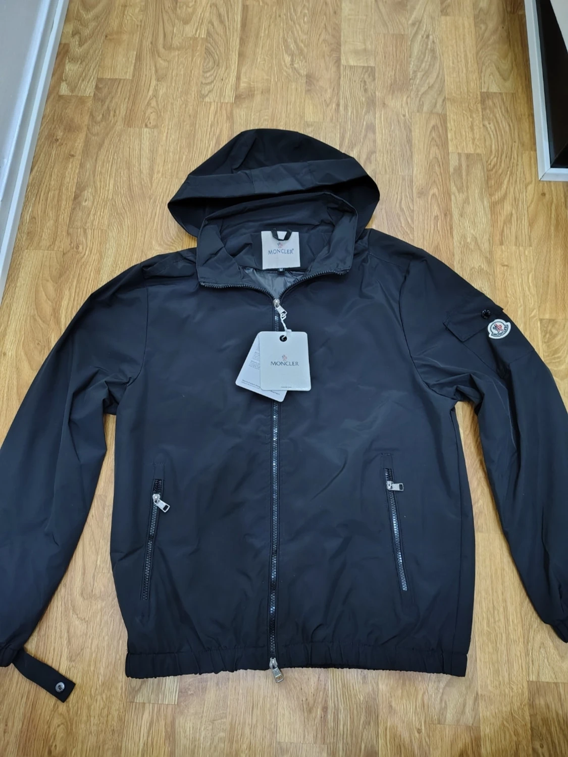 Svart vindjacka från Moncler - 1
