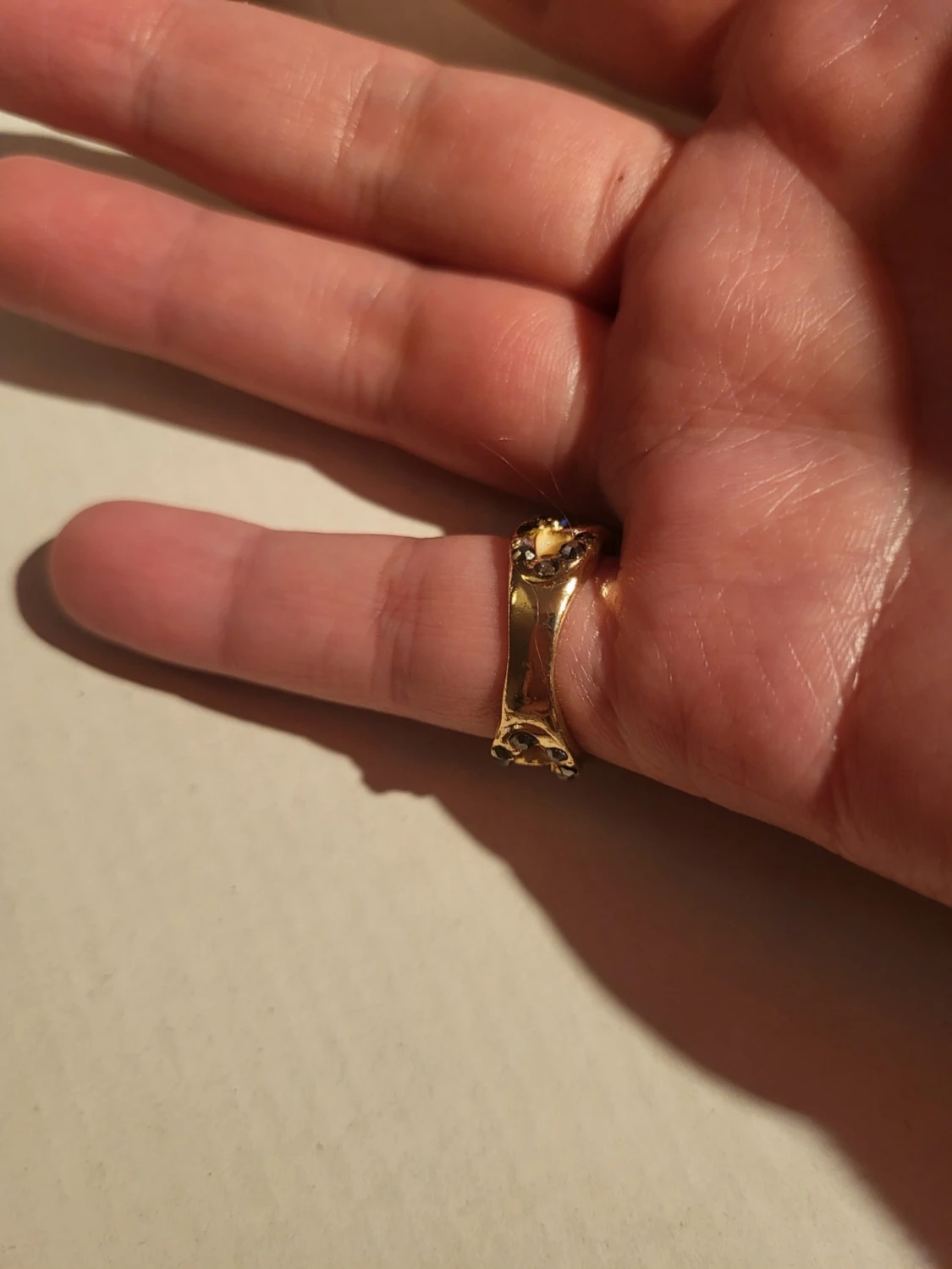 Gold coloured ring - 2