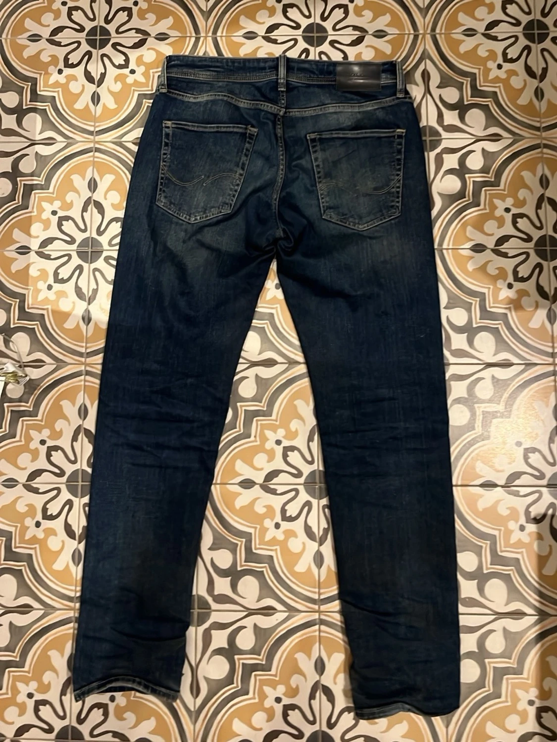 Mörkblå raka jeans - 1