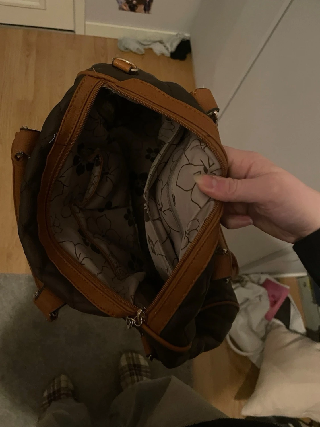 Brun  handväska  - 1