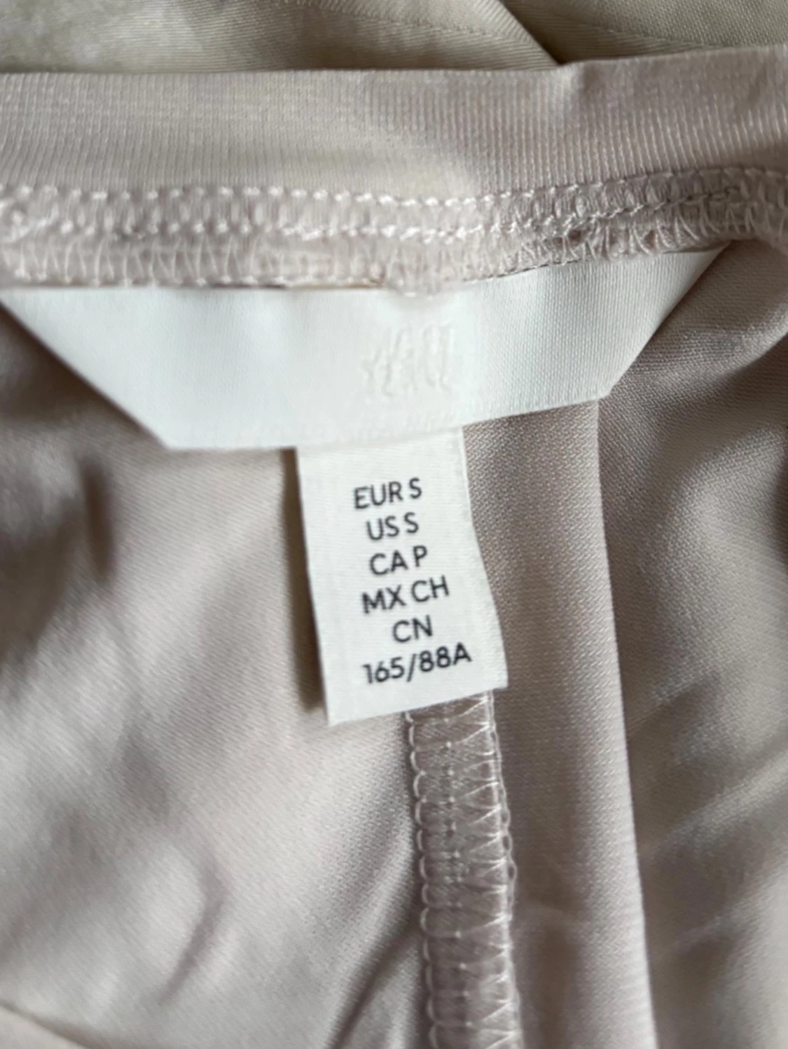 Ljusbeige långärmad topp H&M - 4