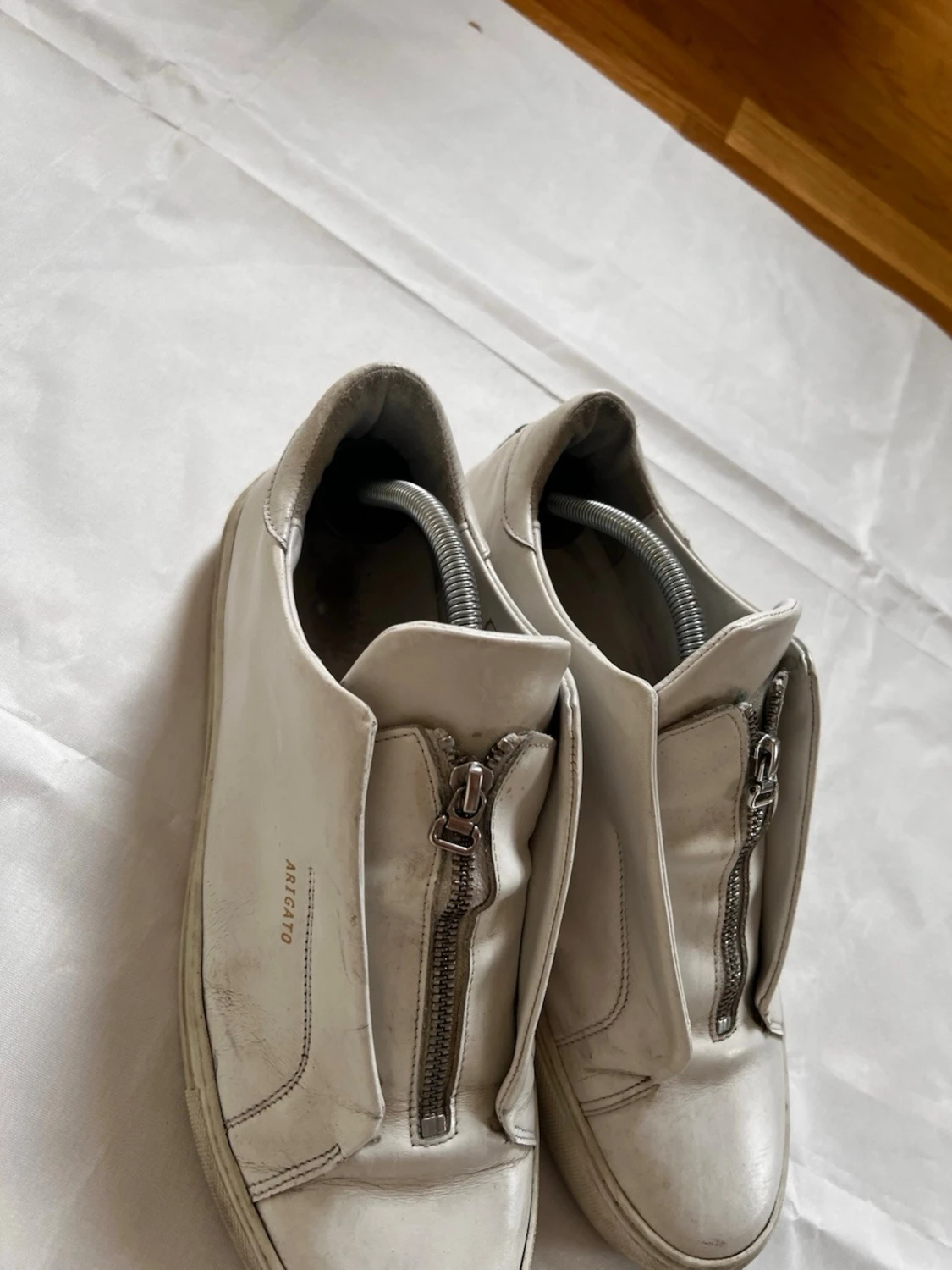 Vita arigato  sneakers med dragkedja - 2
