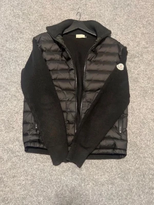 SÖKER MONCLER CARDIGAN STORLEK XS - Söker moncler cardigan 
