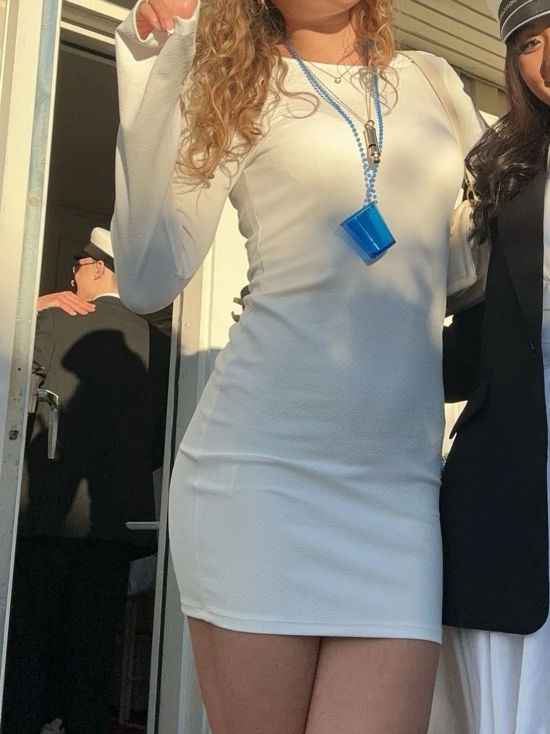 Vit långärmad kortklänning student - 2
