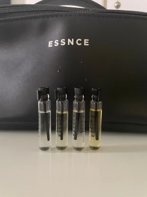 Essnce parfymer  - •Coco on the beach, Coco bout’ you @Eau de caramel och Berries and cream.