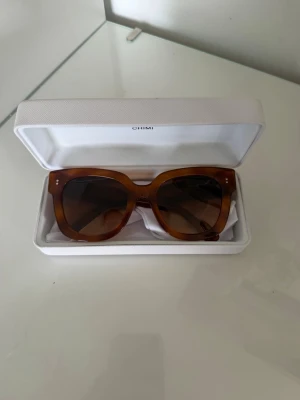 CHIMI 08 - Jättefina och oanvända chimi 08 i färgen Havana som inte längre finns. 600kr💕