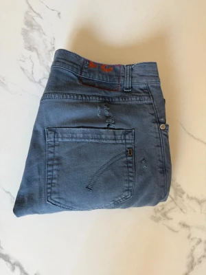 Dondup Jeans - Dondup Jeans | Strlk 31 | för att köpa klicka ”köp” | följare får extra rabatt |✅