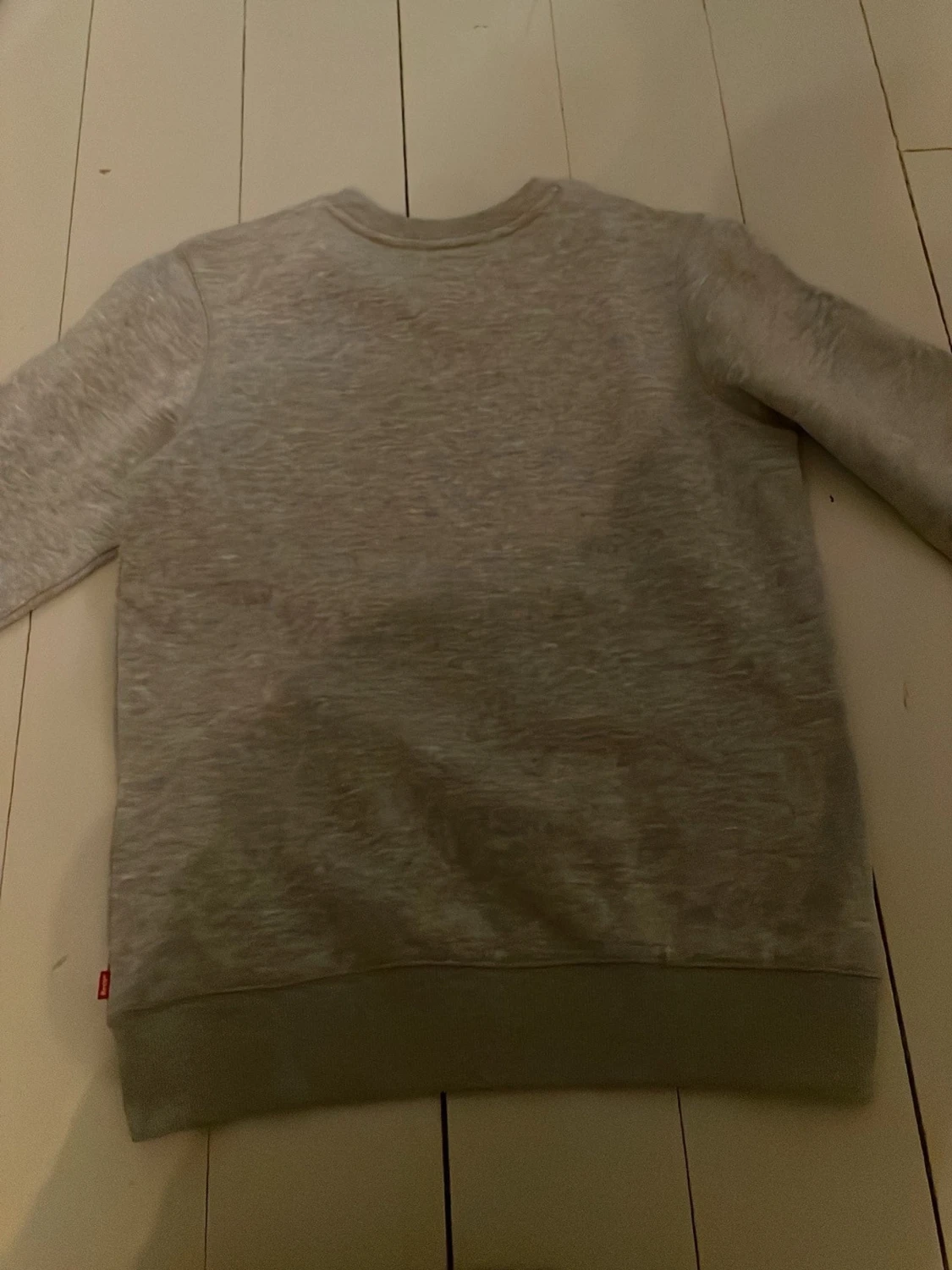 Grå sweatshirt från Levi's - 2