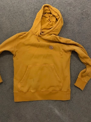 Nudie jeans hoodie - Hoodie från nudie jeans i storlek S