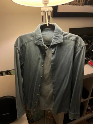 La Chemise - La Chemise denim skorta. Storlek S. Mycket bra skick.