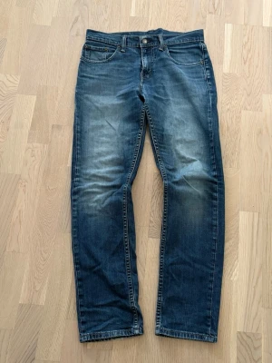 Levi's 511 - Tjena! Säljer ett pat Levis 511or | Size: W30 | Skick: Mycket bra | hör gärna av er om ni undrar något!