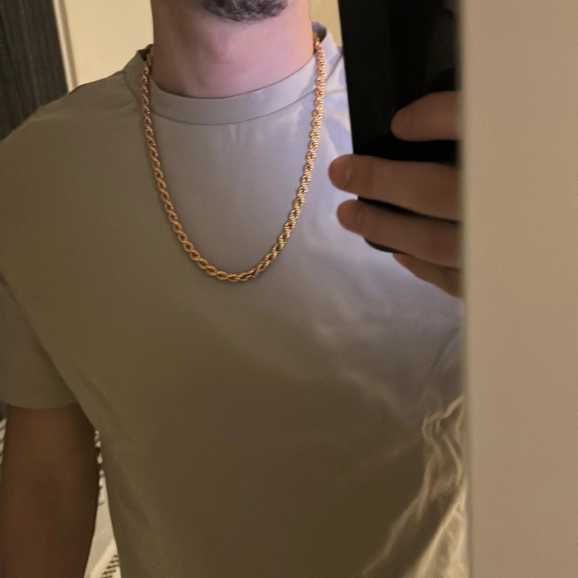 Guldfärgat tvinnat halsband - 1