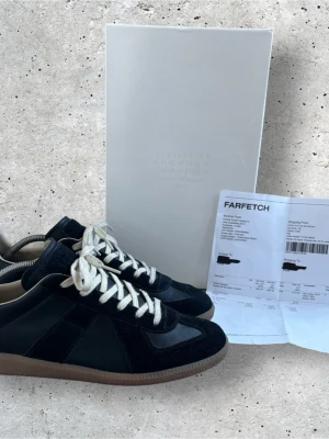 Maison Margiela GATs | 45 - Maison Margiela Gats I storlek 45 | skick 9/10 | tags, box, dustbags och KVITTO ingår✅| skriv vid frågor eller funderingar |