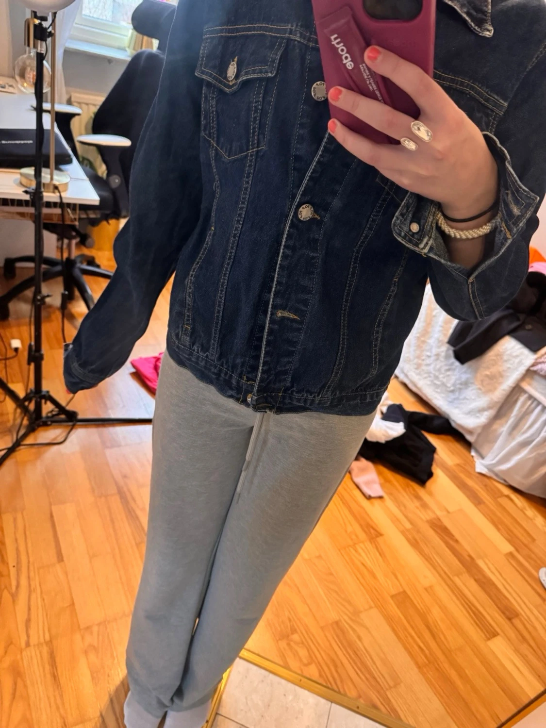 Mörkblå klassisk jeansjacka - 1