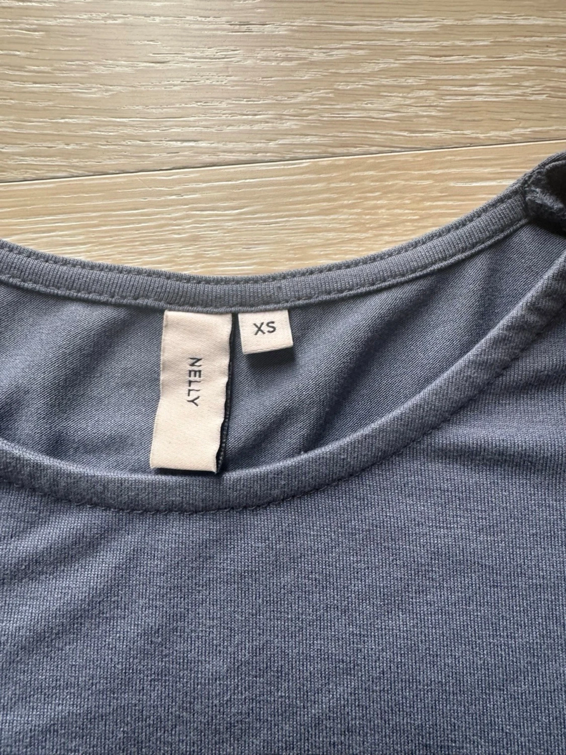 Blå/Grå basic t-shirt från Nelly - 2