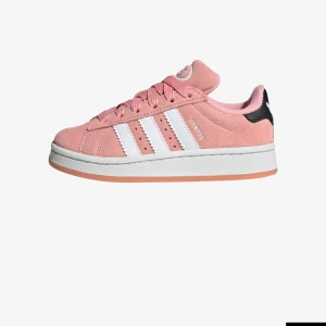 Adidas Campus rosa sneakers  - Säljer mina rosa campus i storlek 35 då dem inte kommer till användning! 