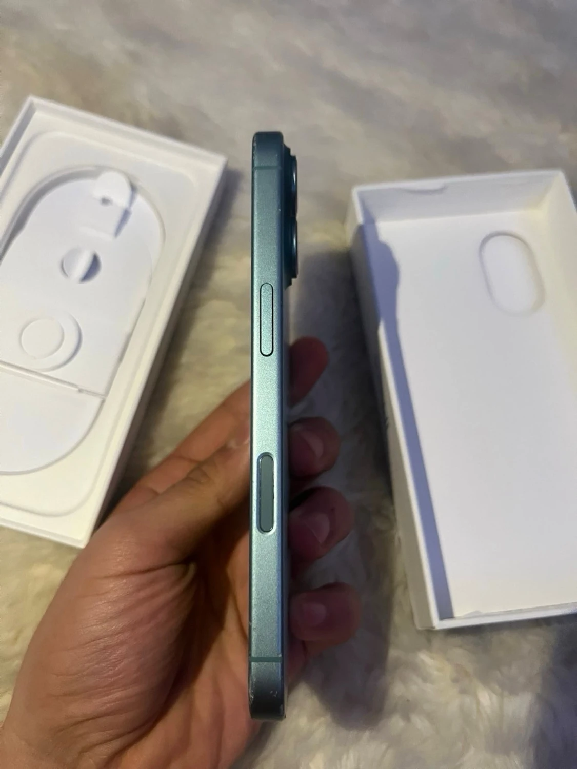 Iphone 16 turkos - 4