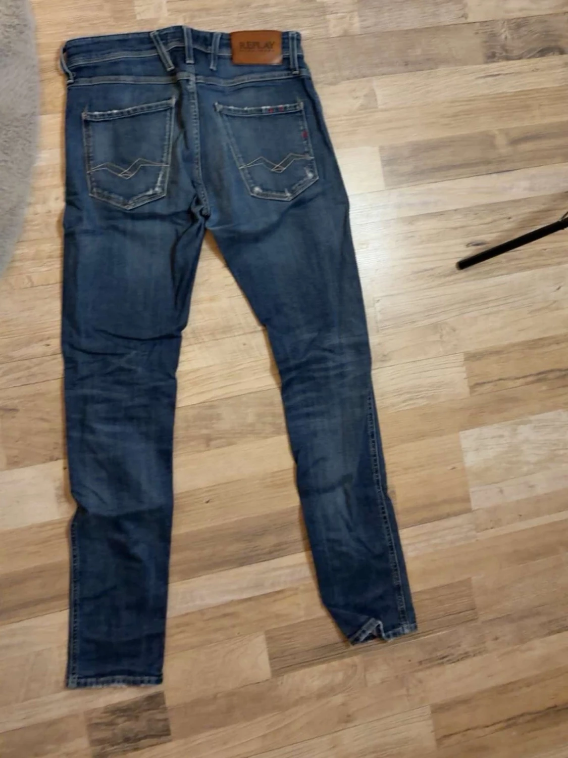 Blå slitna jeans från Replay limited - 3