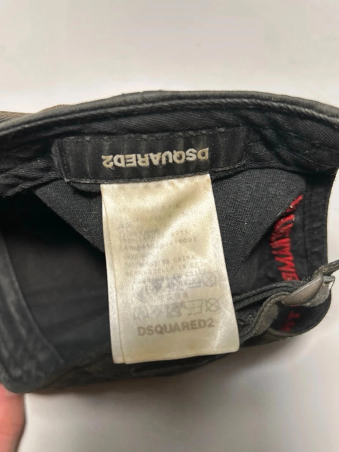 Grå Dsquared2 keps med patch - 3