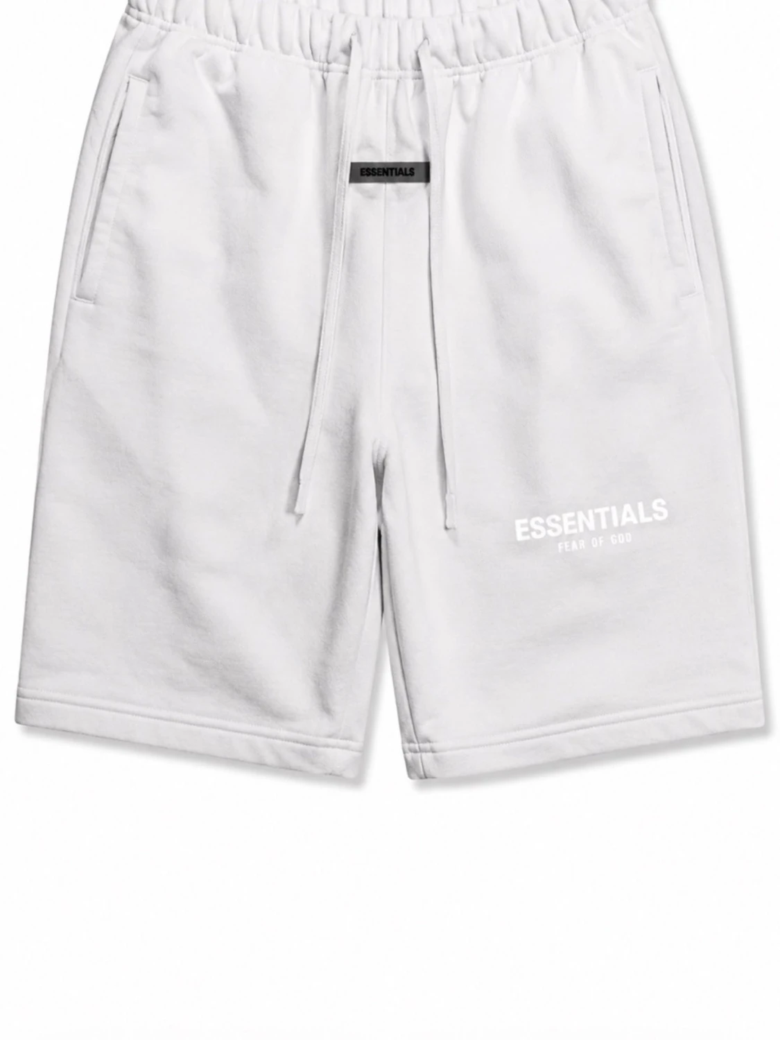 Vita shorts från Essentials Fear of God
