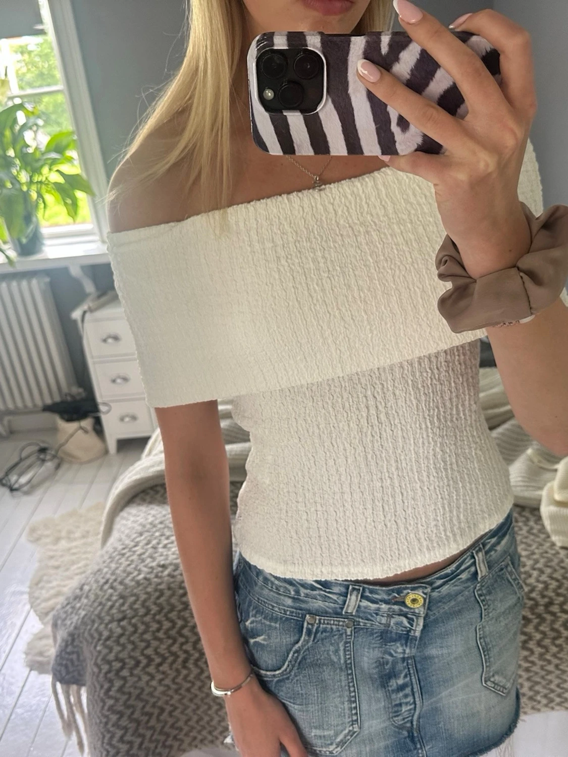 Vit off shoulder topp - 1